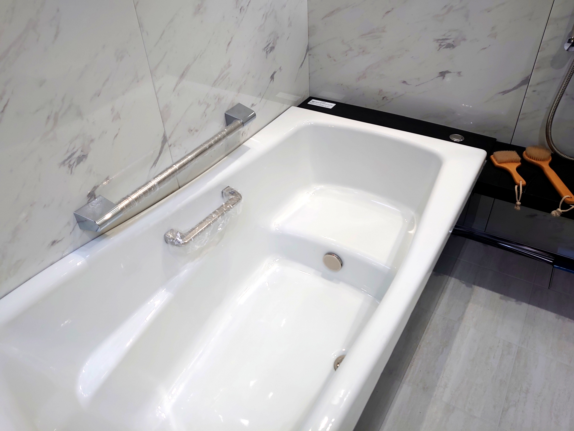 浴室クリーニングの施工イメージ