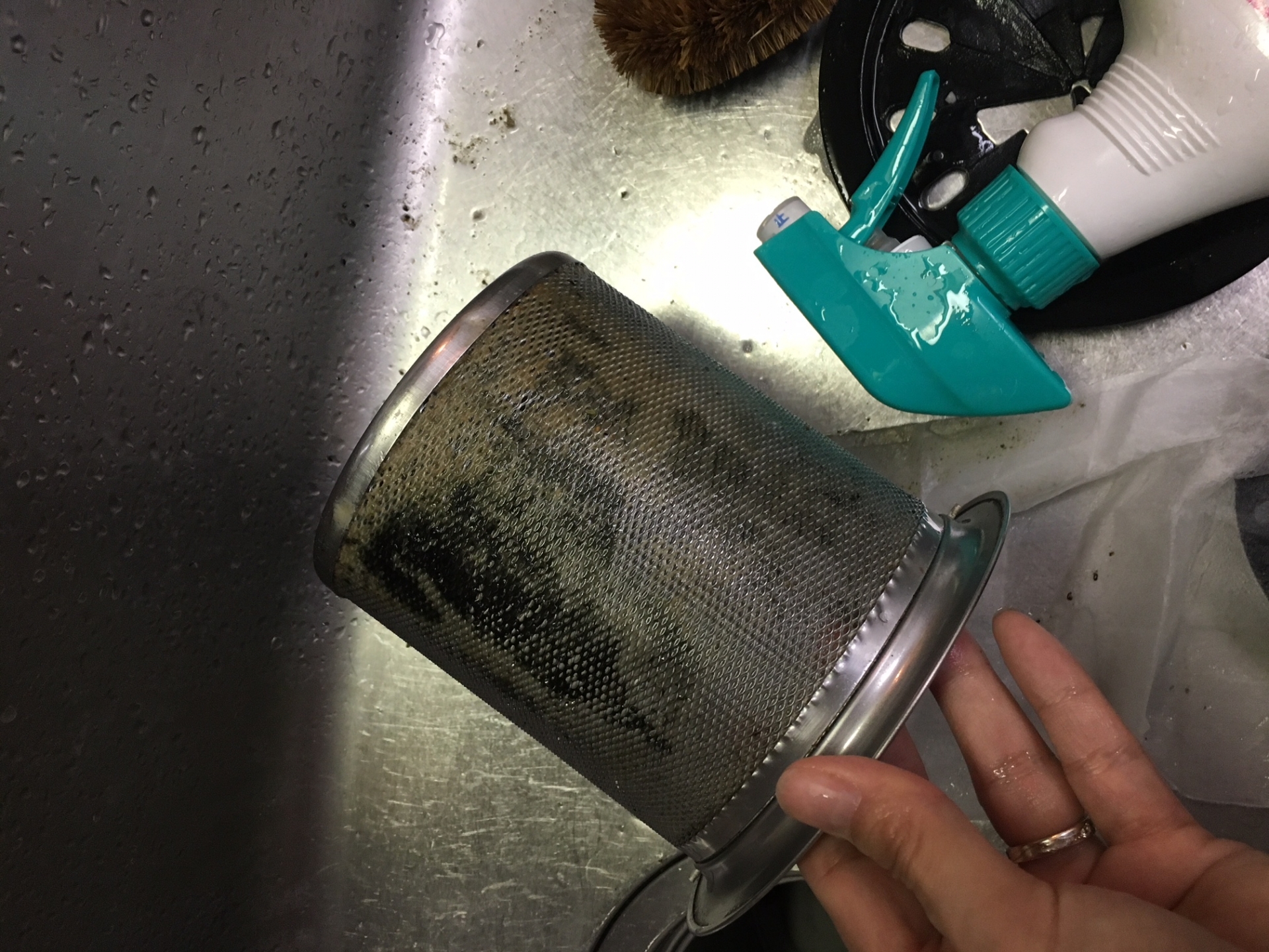 キッチンシンクの黒ずみ対策イメージ